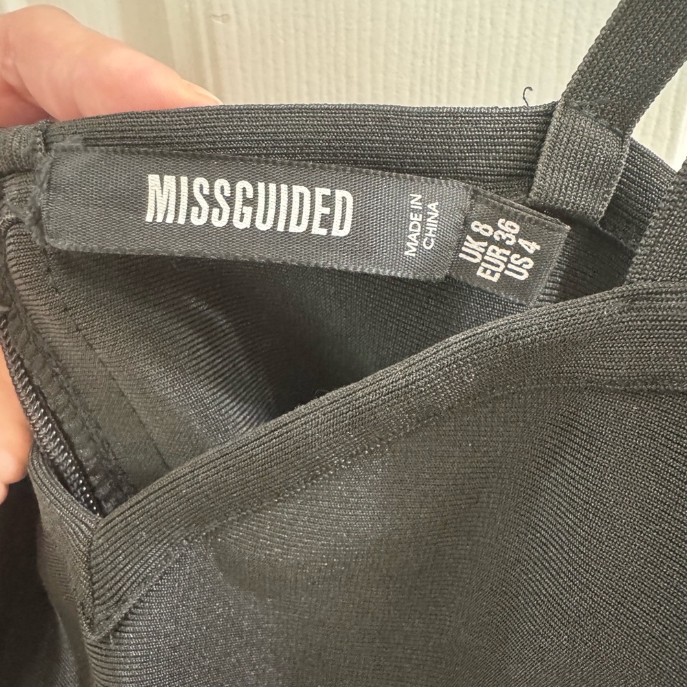 Missguided Laced Up Black Bodycon Dress - Picture 4 of 4